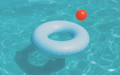 Zomeronderhoud: welke producten zijn essentieel voor je zwembad?
